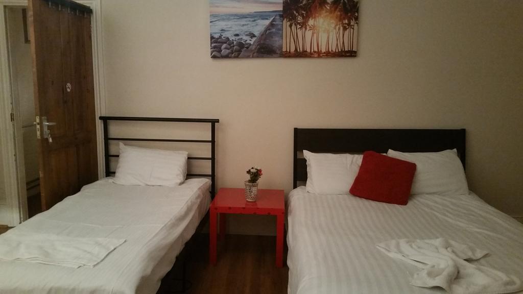 Hotel 137 Upton Lane 2*