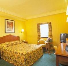 Travelodge Kings Cross Royal Scott Hotell 3*