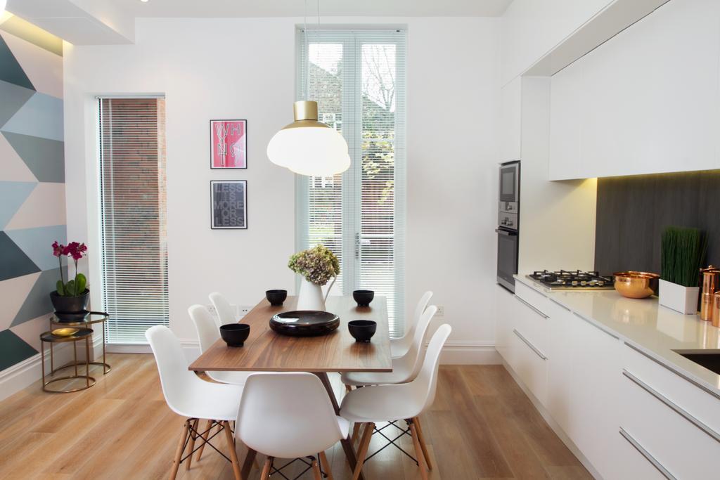 Stunning Brand New London