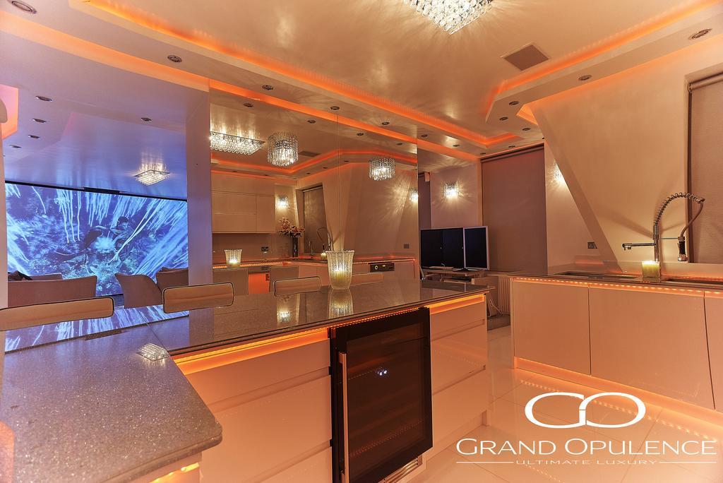 Apartment James Bond Style Penthouse London