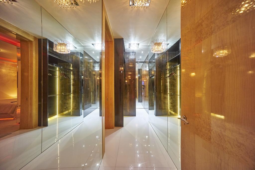 James Bond Style Penthouse *