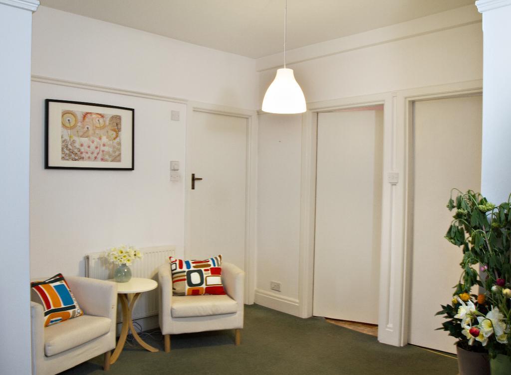 Spacious Apartment *