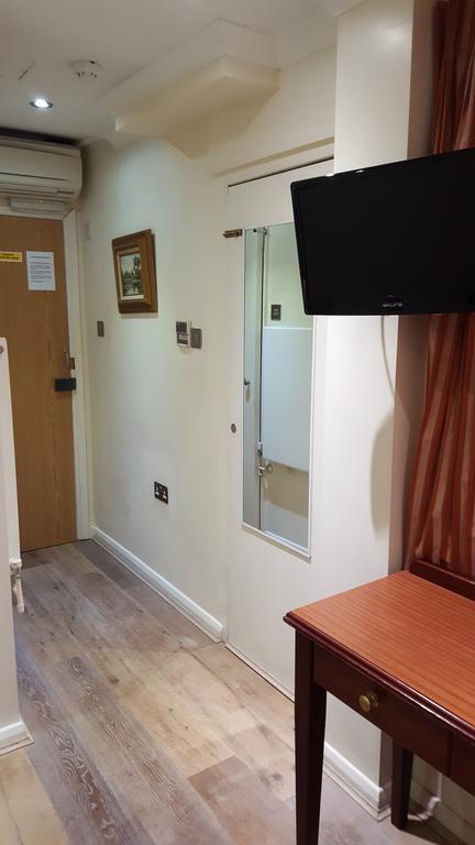 Rhodes 3* Londen