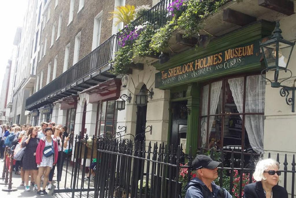 Baker Street *