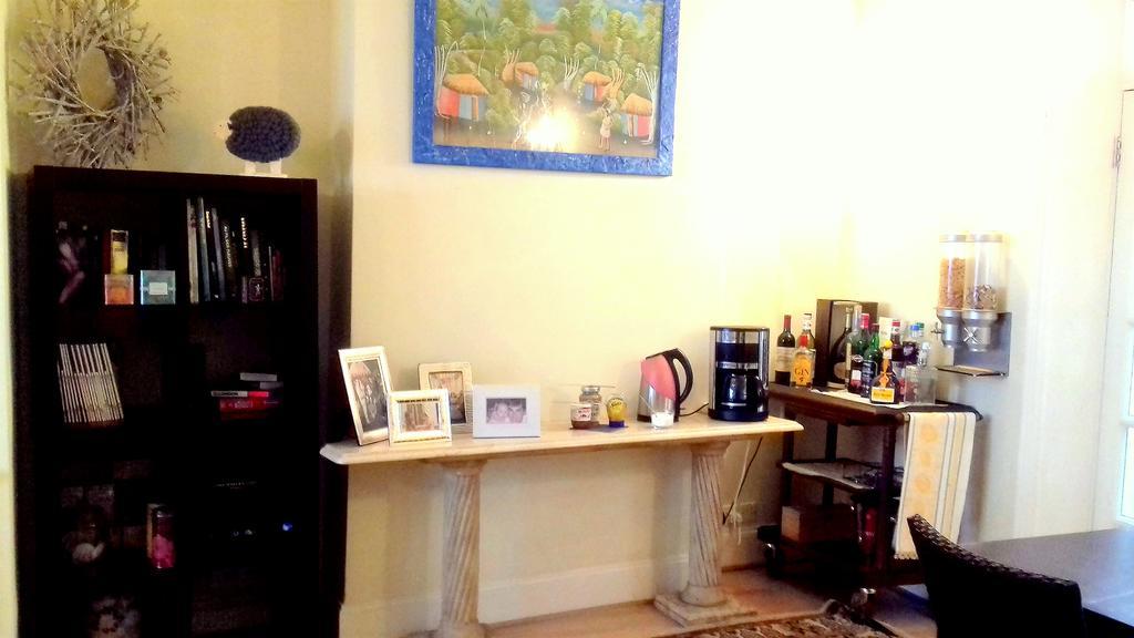 Rue Saint Jacques Bed & Breakfast