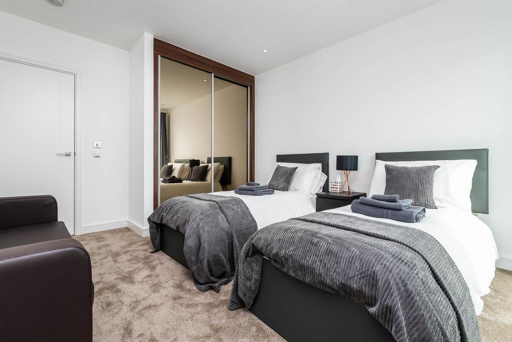 My Serviced Space - Vauxhall Apartment London