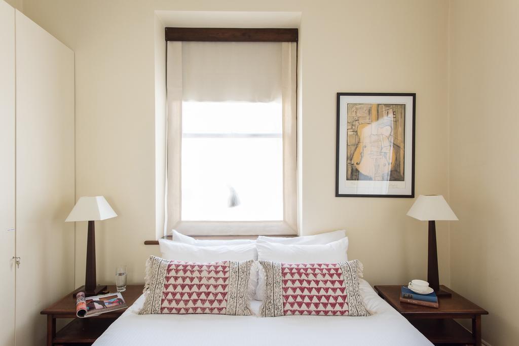 Harcourt Terrace Apartment *