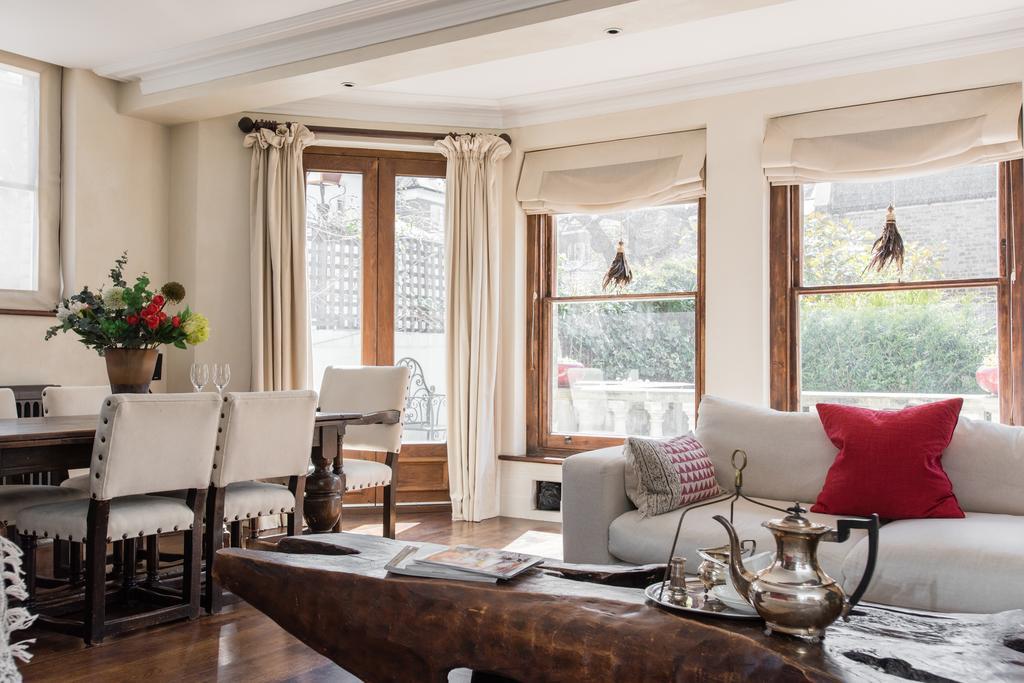 Harcourt Terrace Apartment