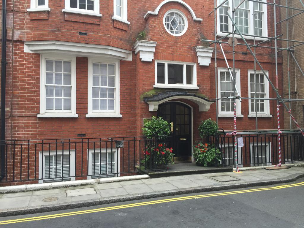 Shepherds Market Serviced Apartment *
