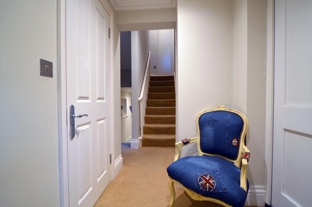 Albert Bridge Apartment London