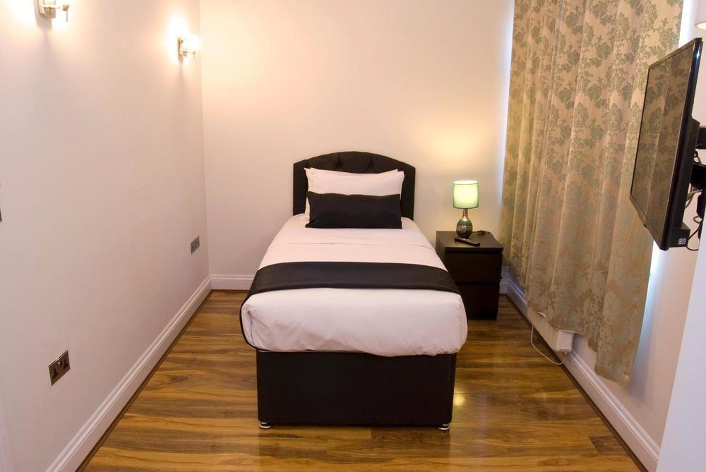 Hotel Msk 82 London