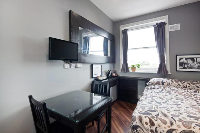 Sabellis House - Moments From The Big Ben London