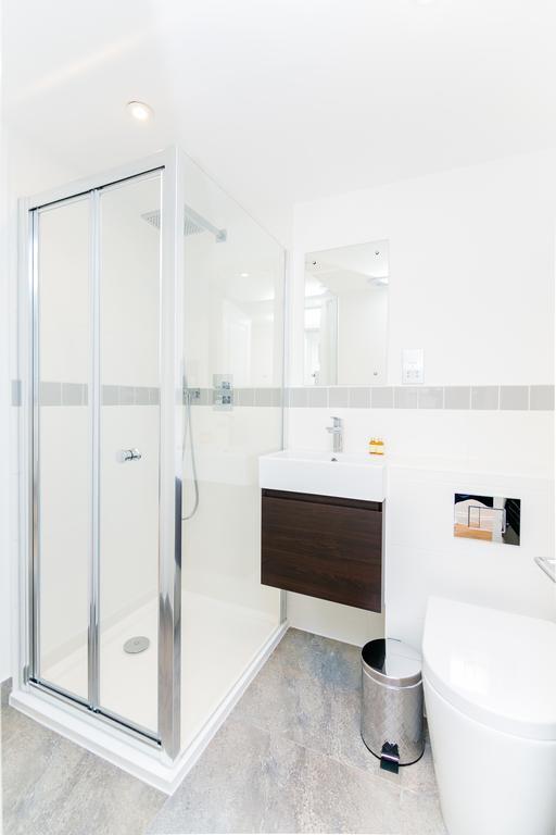 Regent Canalside Apartment London