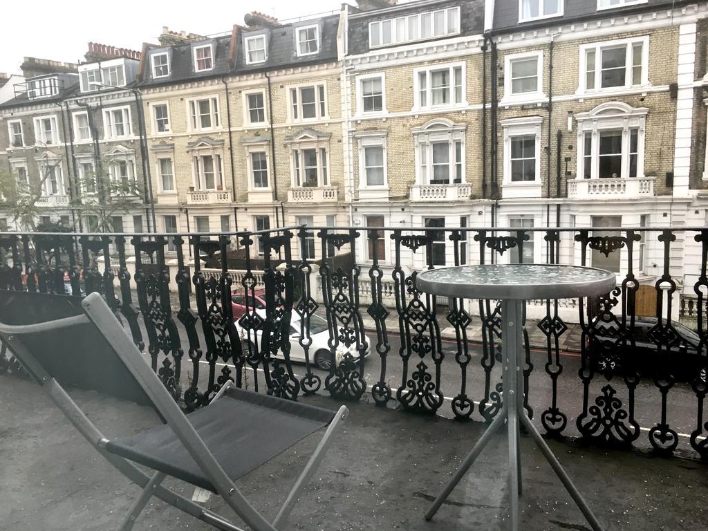 Apartment Holland Park Lifestyle