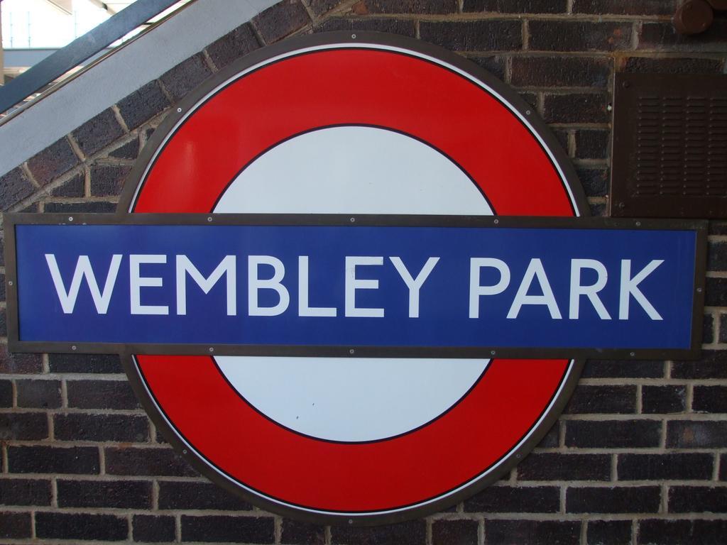 - Wembley International Hotel