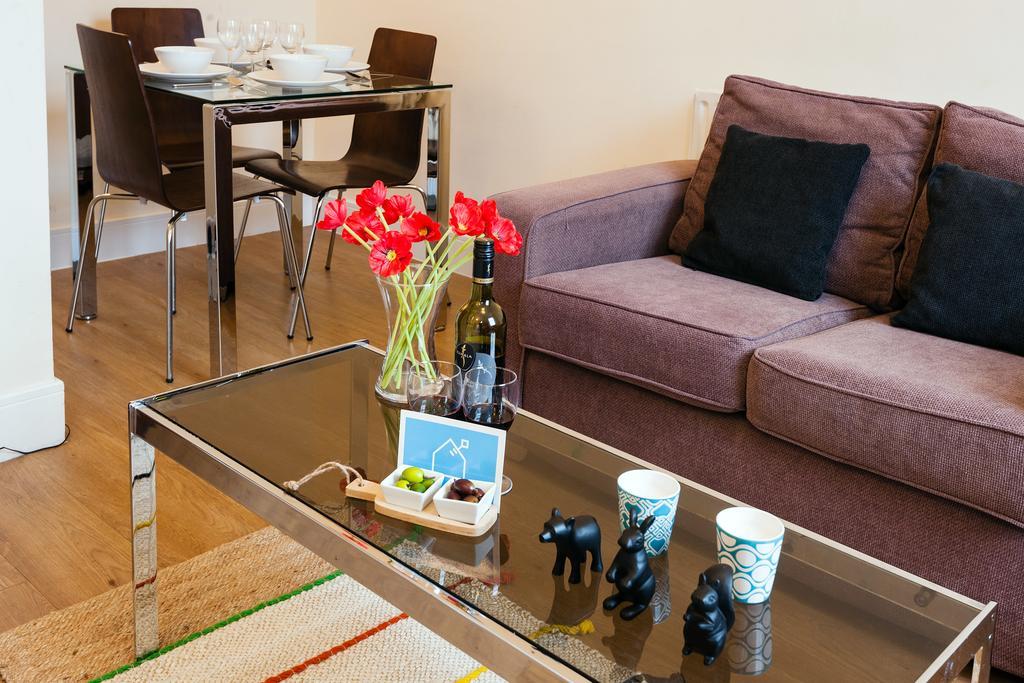 The Earls Court Townhouse Apartment
