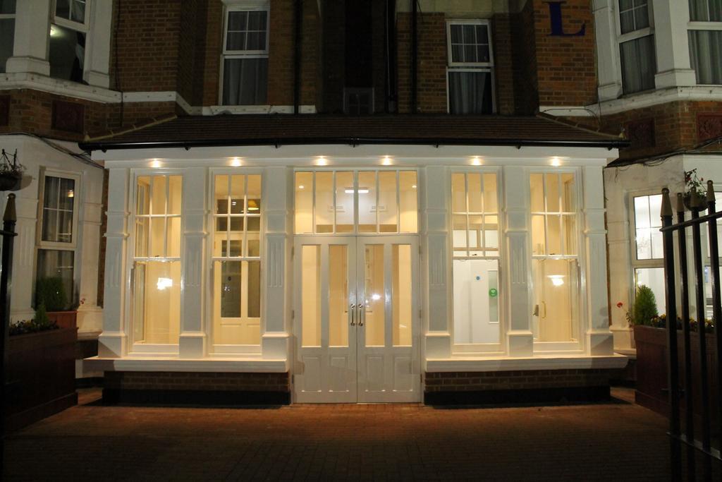 Clapham South Belvedere 2* London