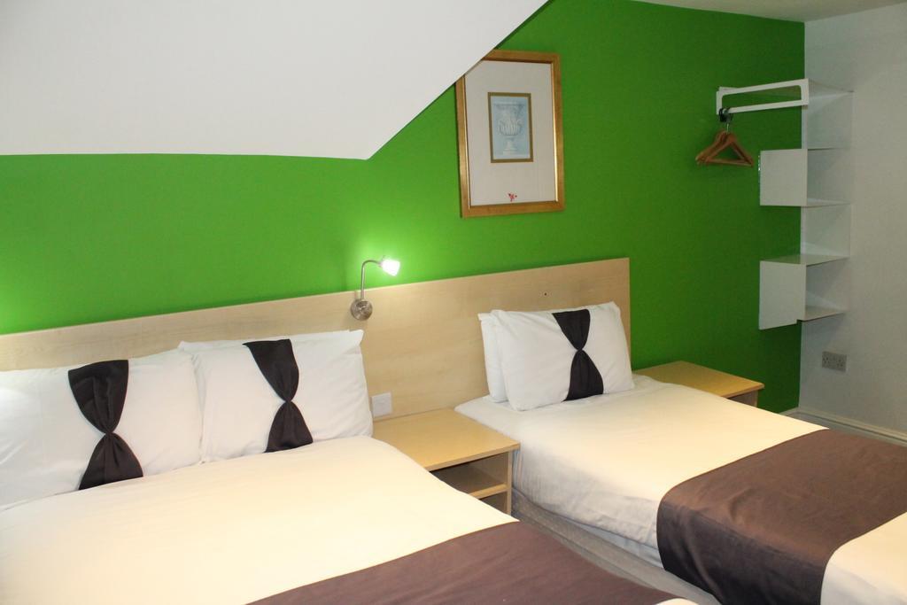 Clapham South Belvedere 2* London