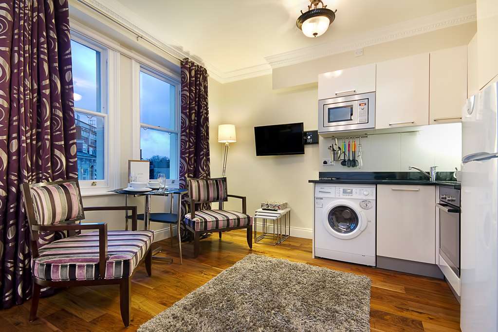 Knaresborough 4* London
