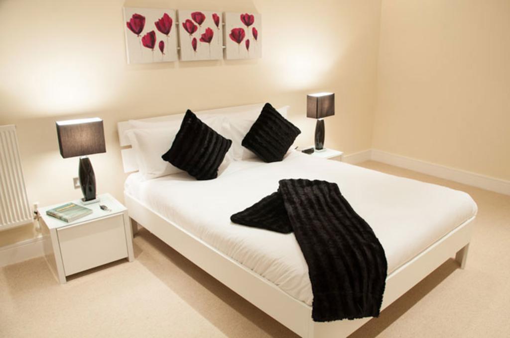 Lanterns Court By Bridgestreet Apartment