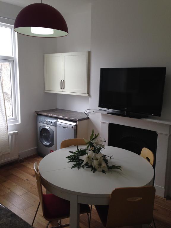 Arsenal 123 Close To Emirates Stadium Direct Eurostar Heathrow-3 Apartments Here