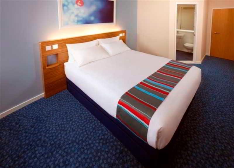 Travelodge Waterloo 3* London