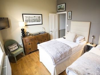 Parklands 3* London