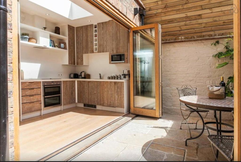 Retreat To A Stylish 1 Bedroom Flat In Chelsea * London