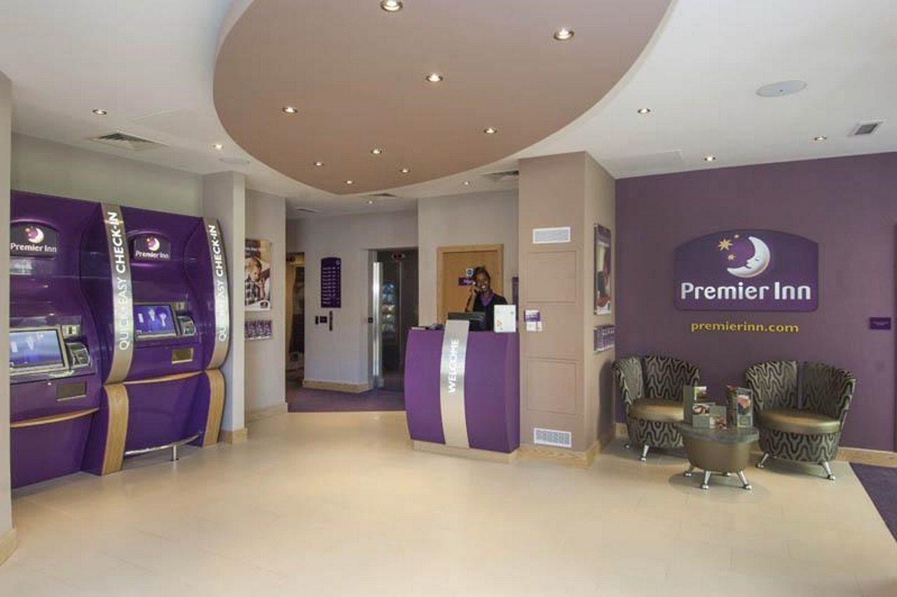 Premier Southwark Hotel 3*