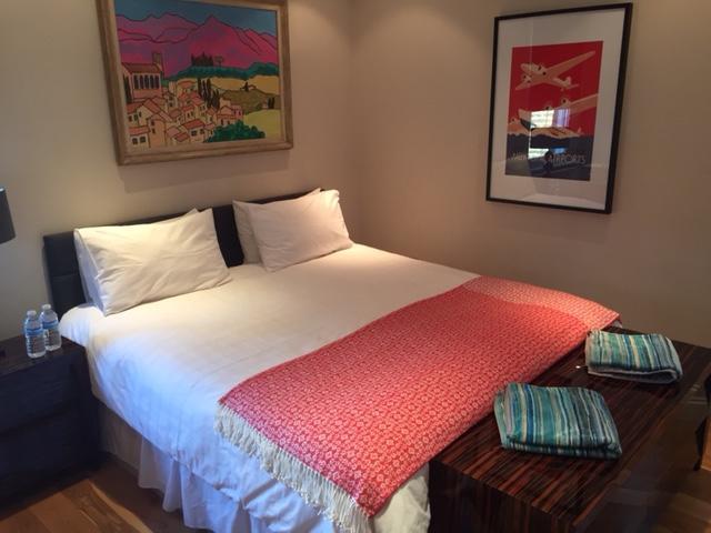 Fulham Road Apartment * London