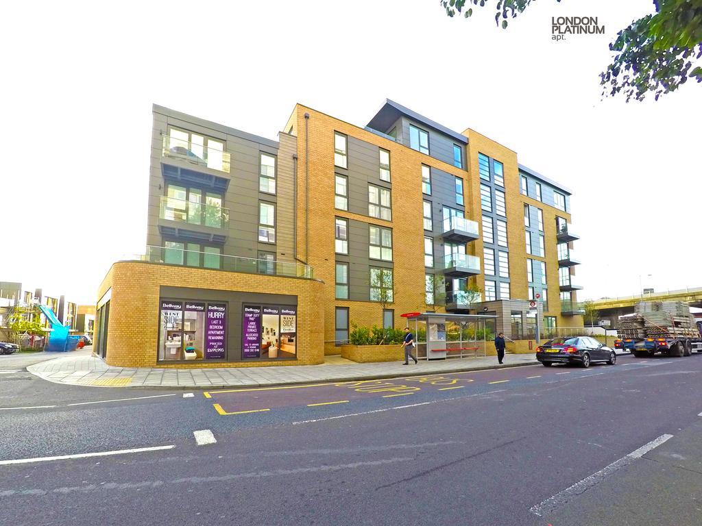 West Side -brentford, Appartement *