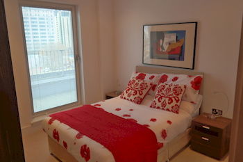 Lanterns Court By Bridgestreet Apartment