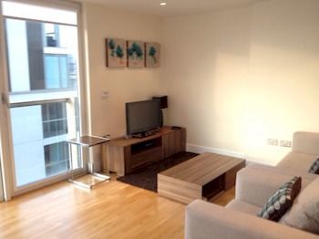 Lanterns Court By Bridgestreet Apartment