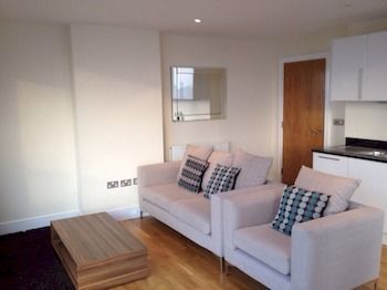 Apartment Lanterns Court By Bridgestreet *