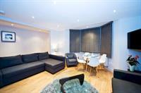 Kensington Apartment *