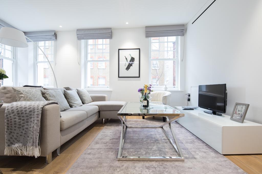 Stunning And Bright - Romilly Street Apartment