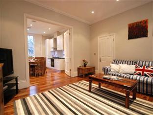 Albert Bridge Apartment