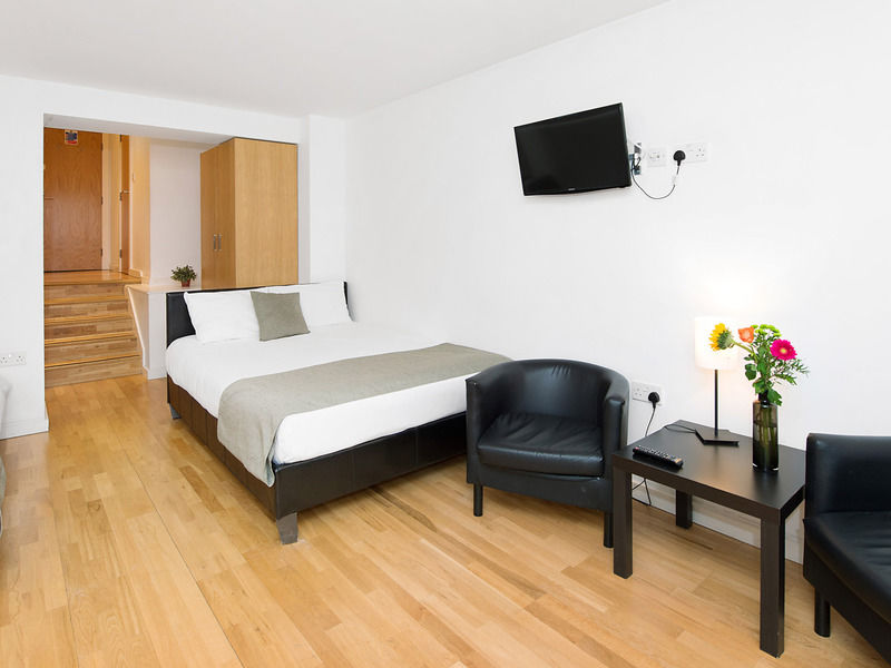 Aparthotel Hyde Park Executive 4*