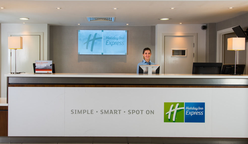 Express London-wimbledon-south, An Ihg
