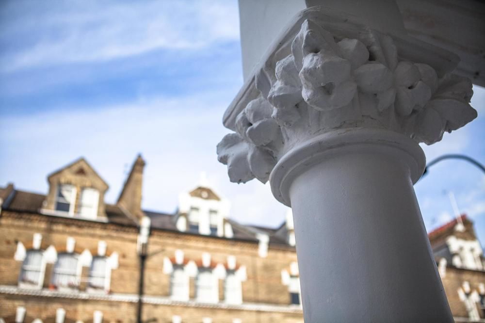 The W14 Kensington 4*