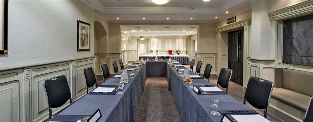 Grange White Hall 4*