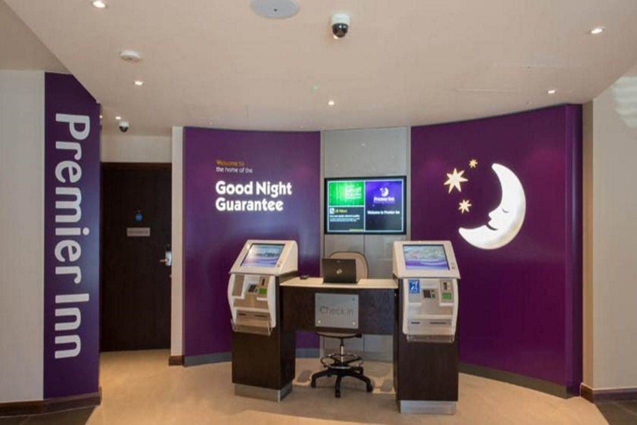 Premier Edmonton Hotell 3*