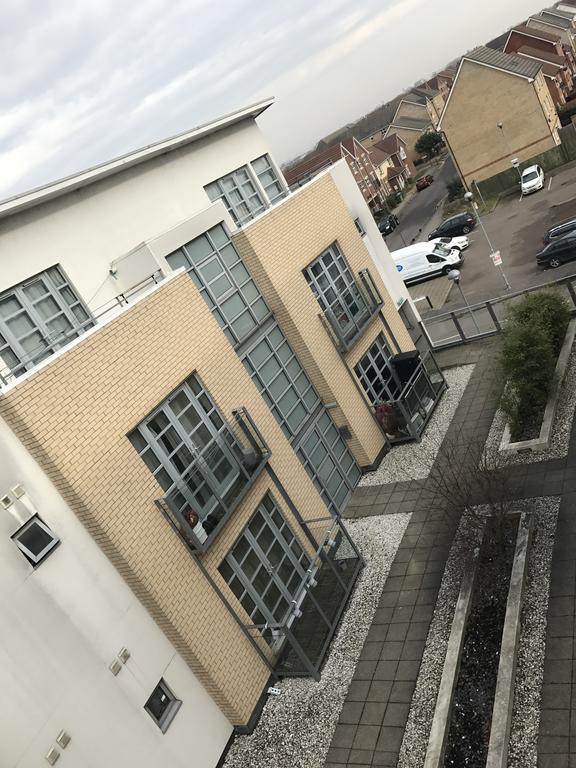 Charlesmere Gardems Apartment