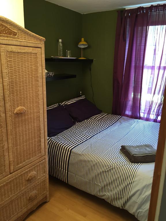 Bed & Breakfast Moira House London