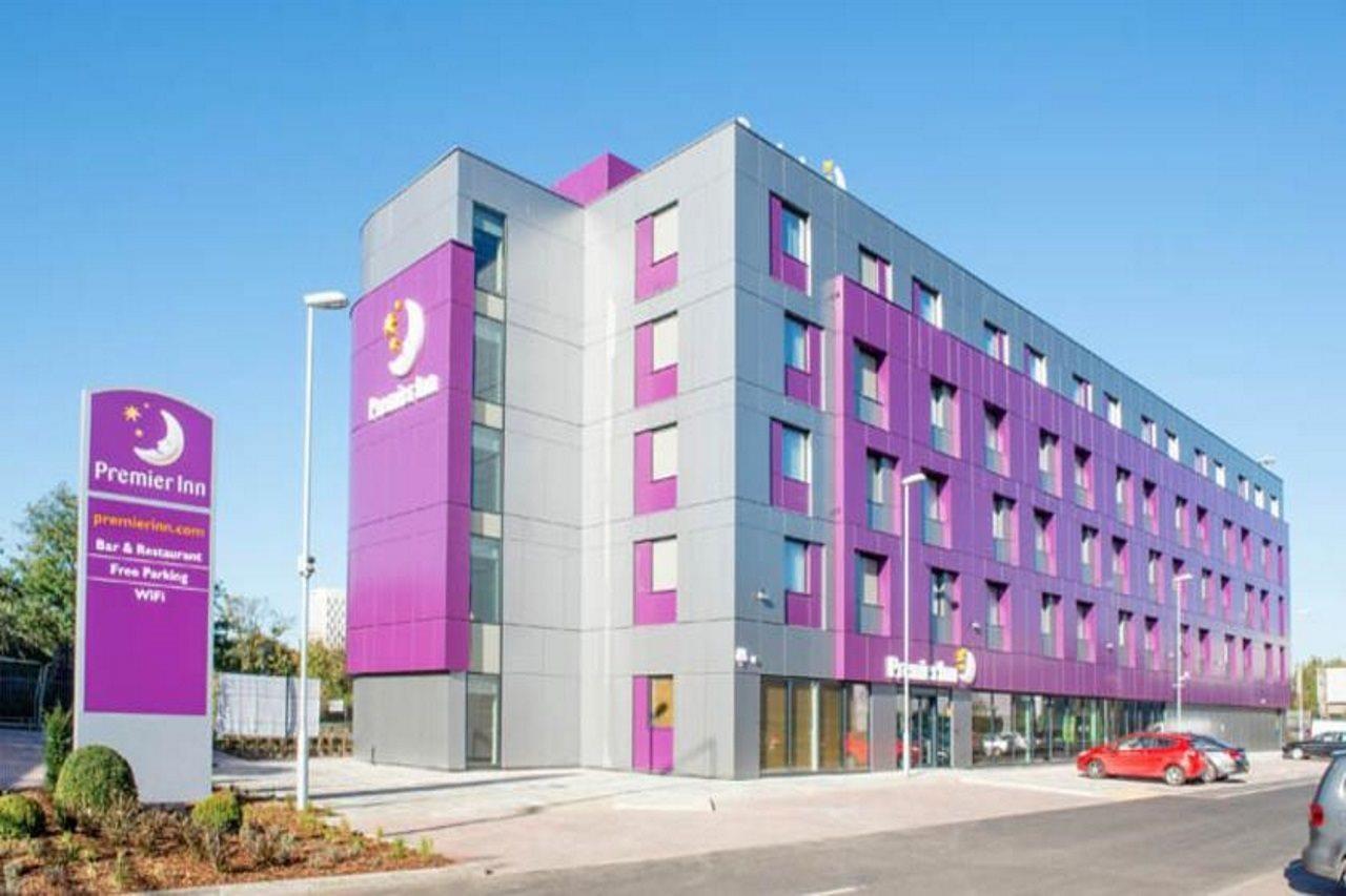 Premier Edmonton Hotell 3*