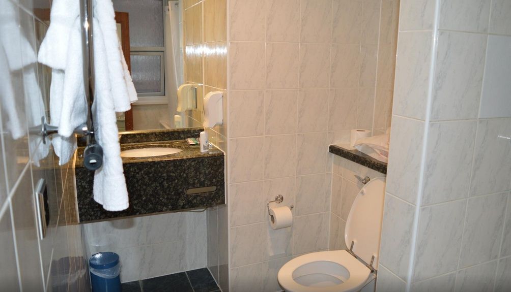 Travelodge Kings Cross Royal Scott Hotell 3*