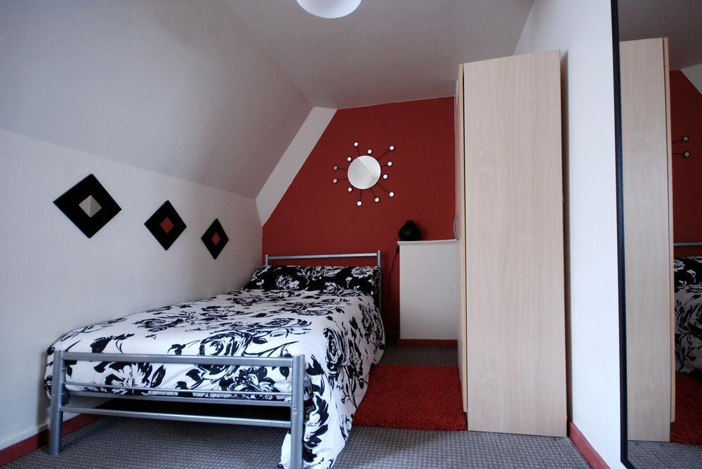 Monopoly Accommodations Apartment *