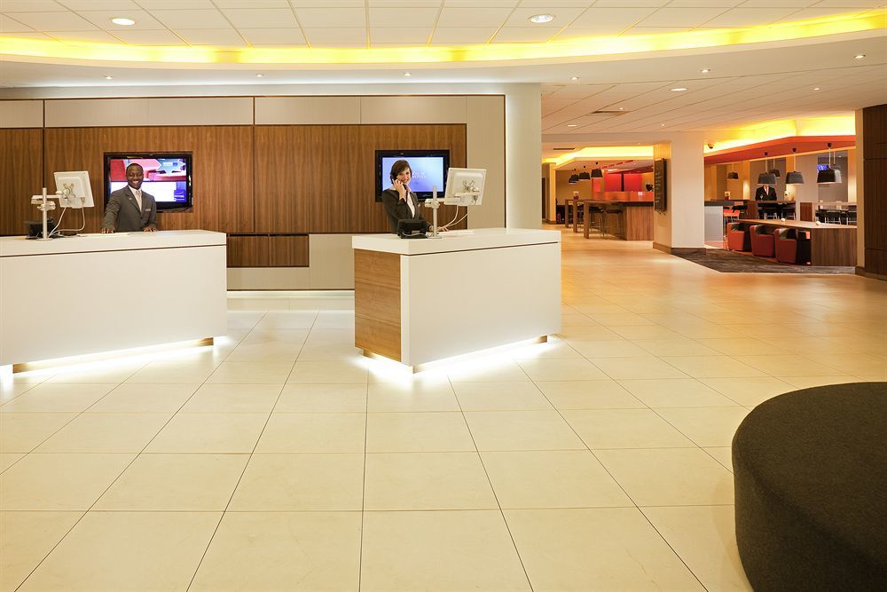 Novotel Waterloo Hotell 4*