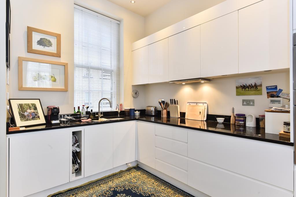 Joivy Elegant 3 Bed With Rooftop Terrace In Pimlico Lejlighed London