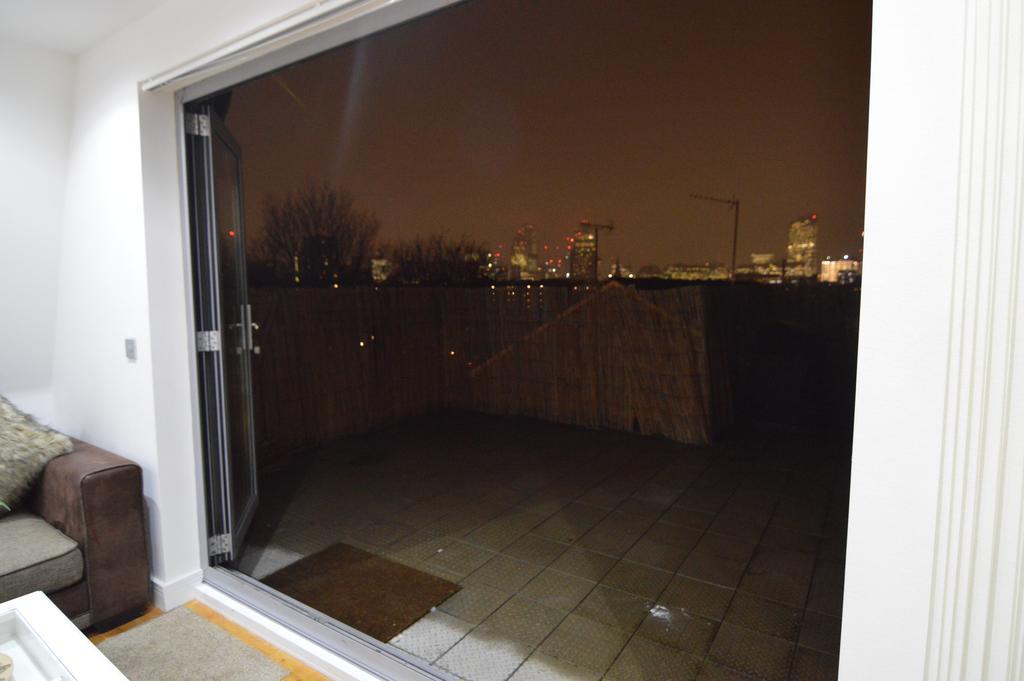 Deluxe City Penthouse & * London